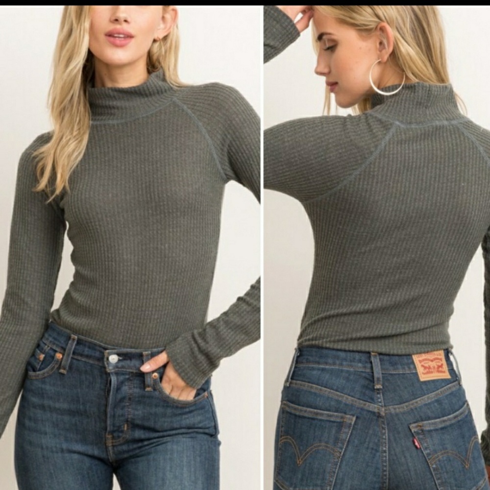 Nwt Turtleneck ribbed bodysuit - Picture 5 of 5